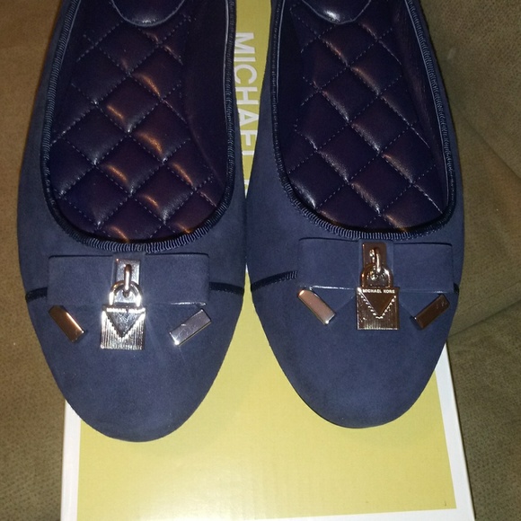 Michael Kors Alice Flats - Picture 6 of 7